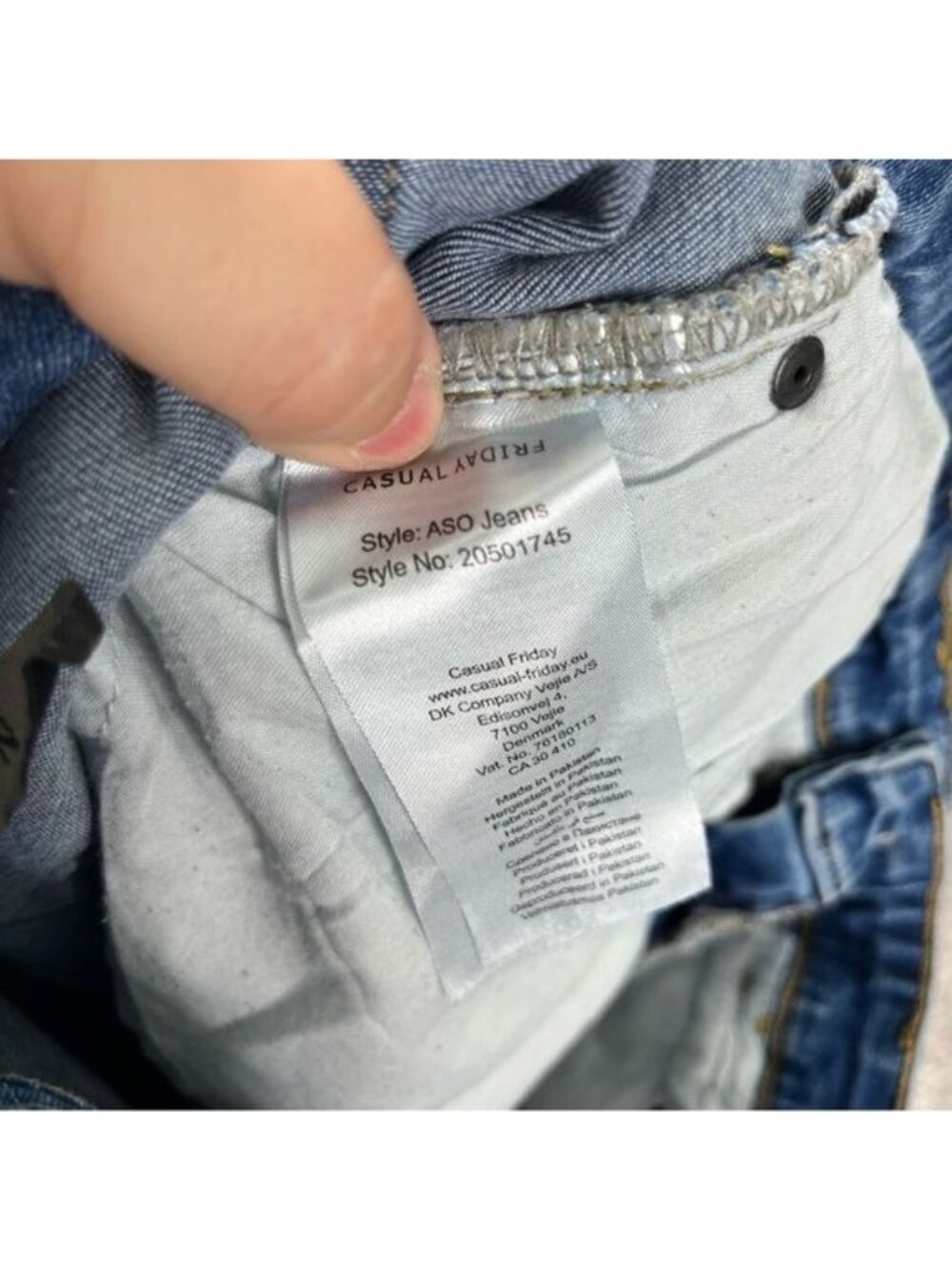 ASOS Jefferson Distressed Blue Ripped Jeans - Picture 10 of 12